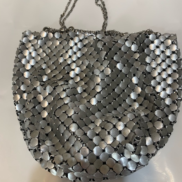 Silver metal chain mail link vintage purse - Picture 13 of 16